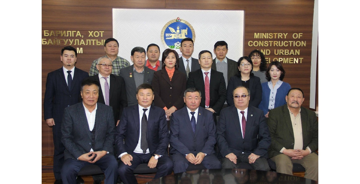 Төрийн зарим чиг үүргийг төрийн бус байгууллагуудаар гэрээний үндсэн дээр гүйцэтгүүлнэ.